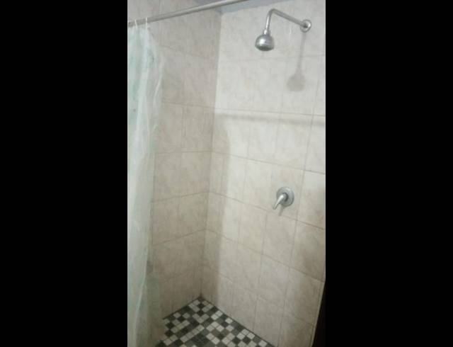 4 BEDROOM HOUSE FOR SALE IN LENASIA SOUTH